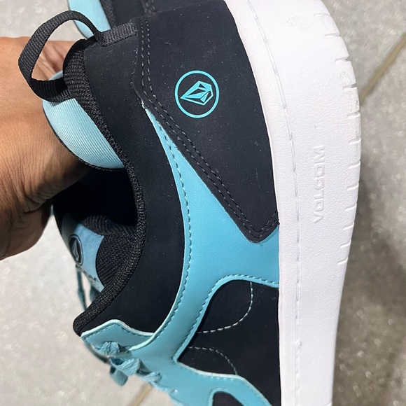 Volcom Vitals EH Comp Toe
Women's size 9. - Picture 3 of 4